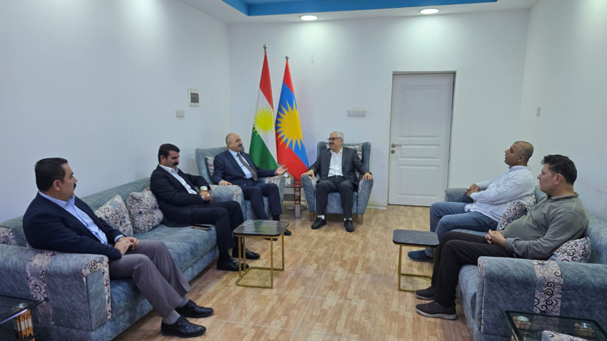سكرتێری گشتیی YNDK سەردانی حزبى رزگاریى كوردستان دەكات