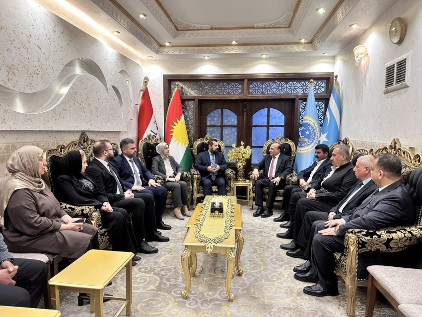 شاندێكی مه‌كته‌بی سیاسیی YNDK سەردانی پارتی چاكسازی توركمان دەكات